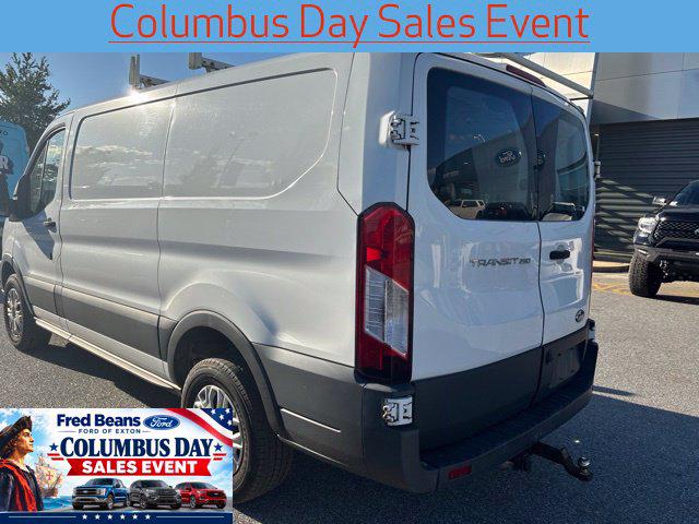 2017 Ford Transit T-250 130 Low Rf 9000 GVWR Swing-Out RH Dr