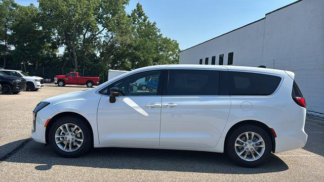 2027 Chrysler Pacifica PACIFICA SELECT