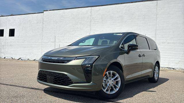 2027 Chrysler Pacifica Select for sale in Bloomfield Hills, MI