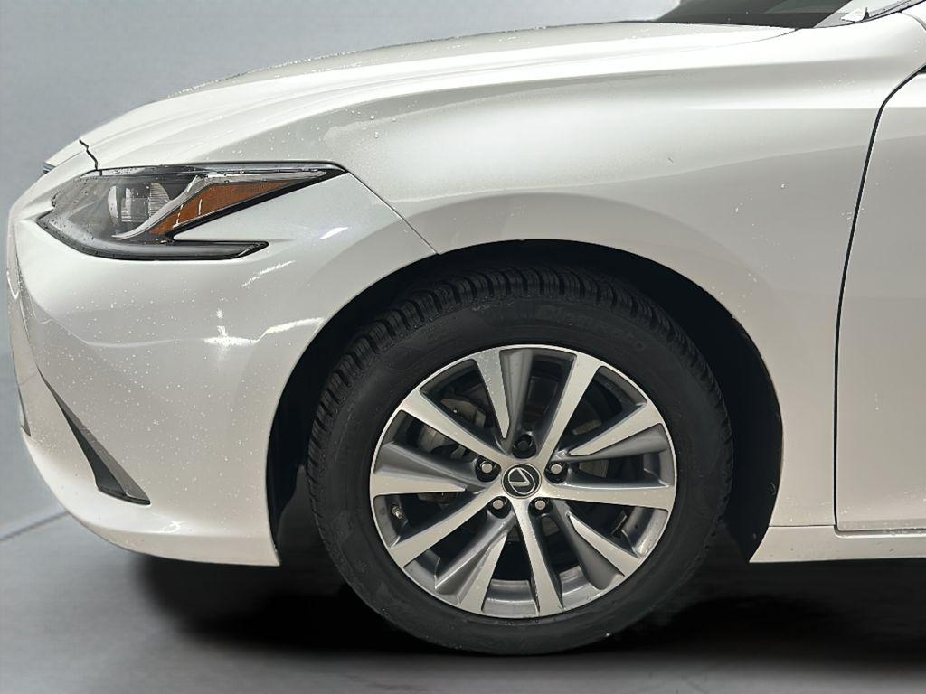 2021 Lexus ES 250 - Photo 9