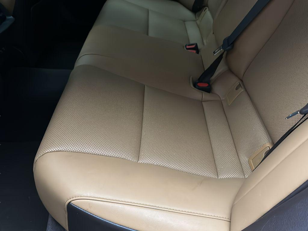 2021 Lexus ES 250 - Photo 16