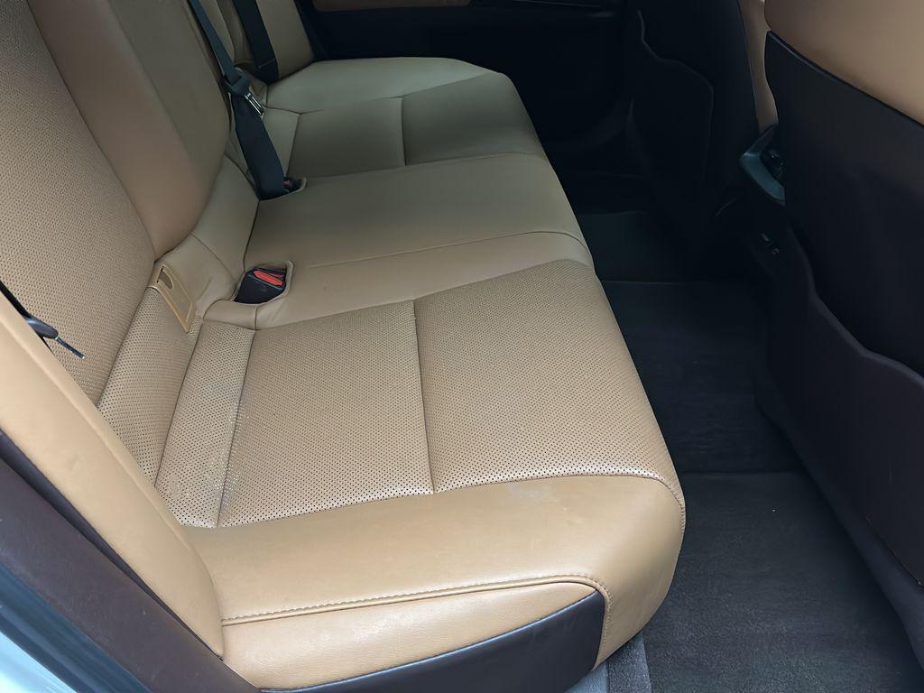 2021 Lexus ES 250 - Photo 18