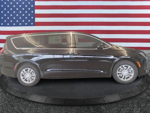 2027 Chrysler Pacifica PACIFICA SELECT AWD 2027 Chrysler Pacifica PACIFICA SELECT AWD