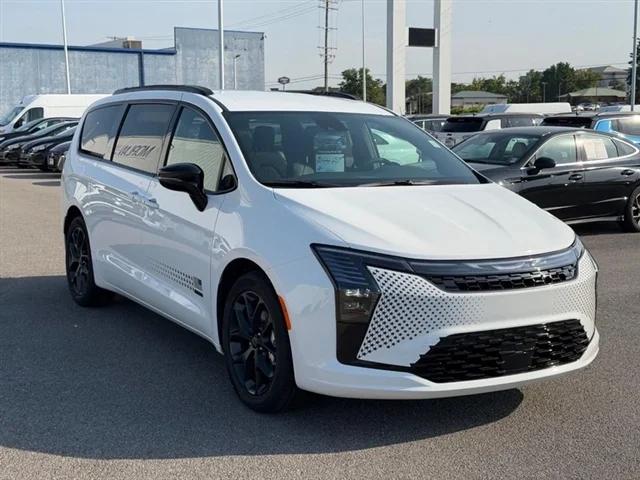 2027 Chrysler Pacifica PACIFICA SELECT