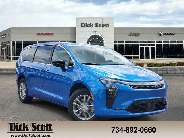 2027 Chrysler Pacifica PACIFICA SELECT AWD