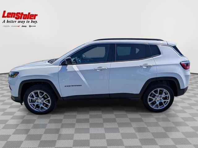 2023 Jeep Compass Latitude Lux FWD