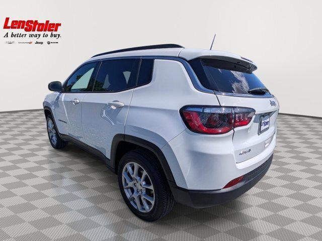 2023 Jeep Compass Latitude Lux FWD
