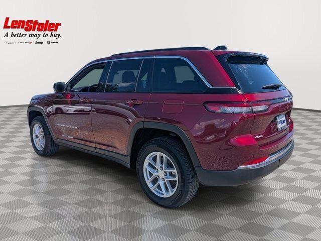 2025 Jeep Grand Cherokee Laredo X 4x4