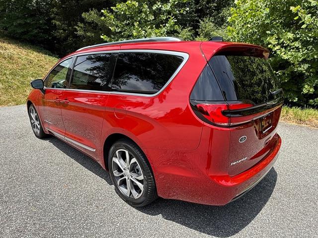2026 Chrysler Pacifica Pinnacle