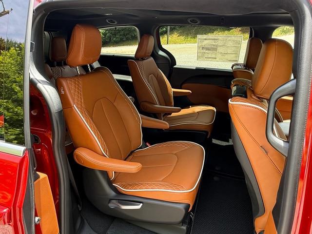 2026 Chrysler Pacifica Pinnacle