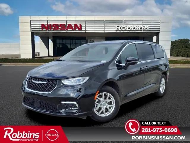 2025 Chrysler Pacifica Select for sale in Humble, TX