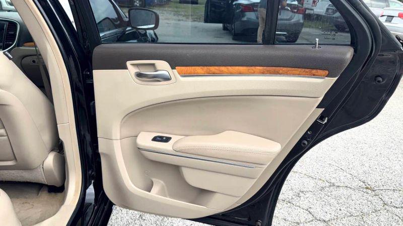 2014 Chrysler 300 300C