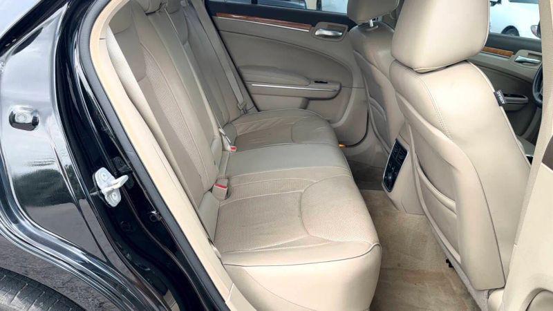 2014 Chrysler 300 300C