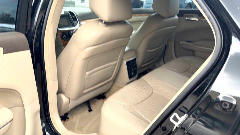 2014 Chrysler 300 300C
