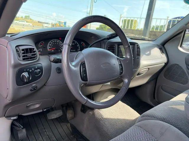 2002 Ford F-150 LARIAT