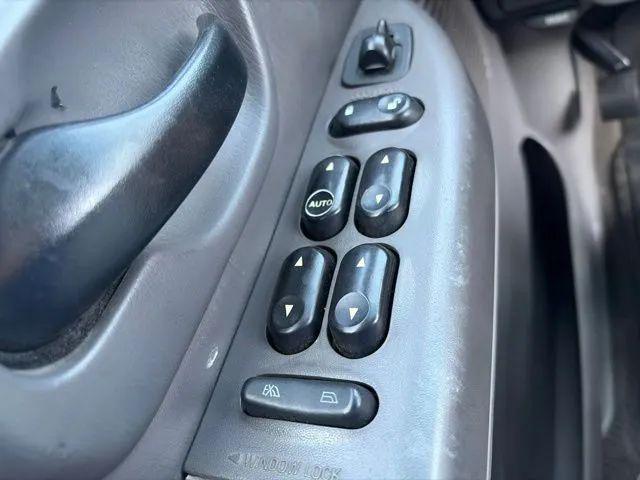 2002 Ford F-150 LARIAT