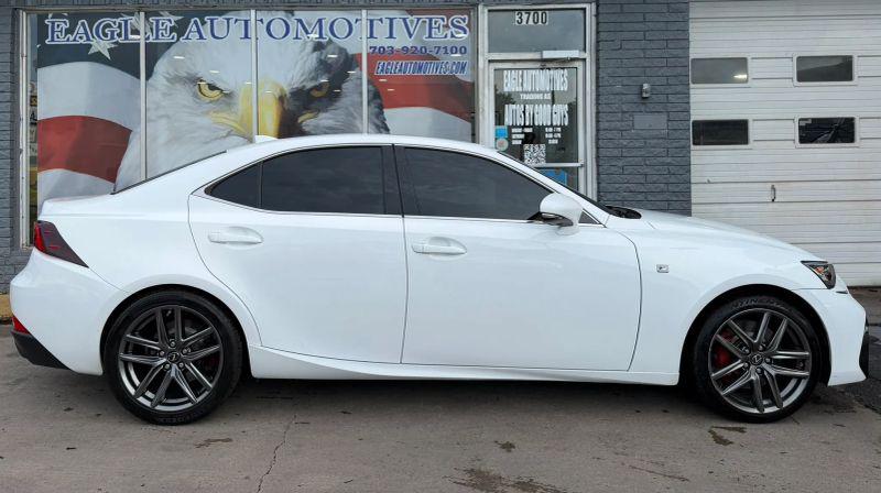 2017 Lexus IS 200t 200t