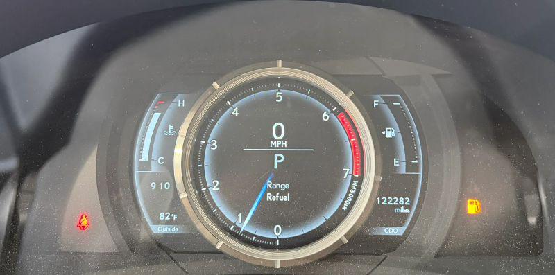 2017 Lexus IS 200t 200t