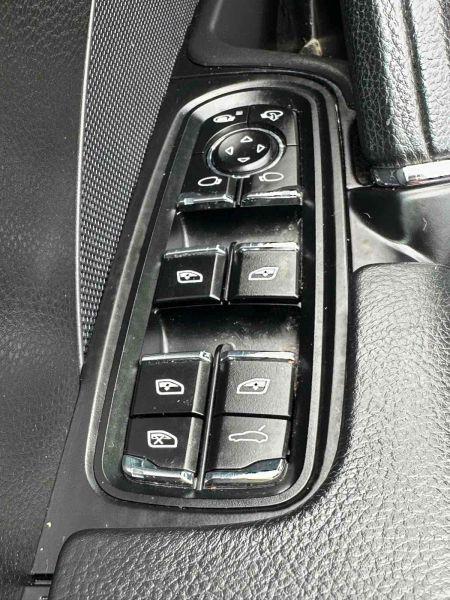 2017 Porsche Cayenne Platinum Edition