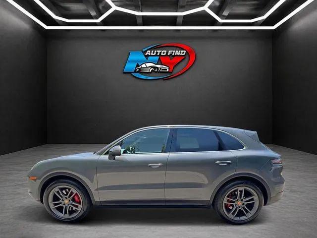 2021 Porsche Cayenne Base