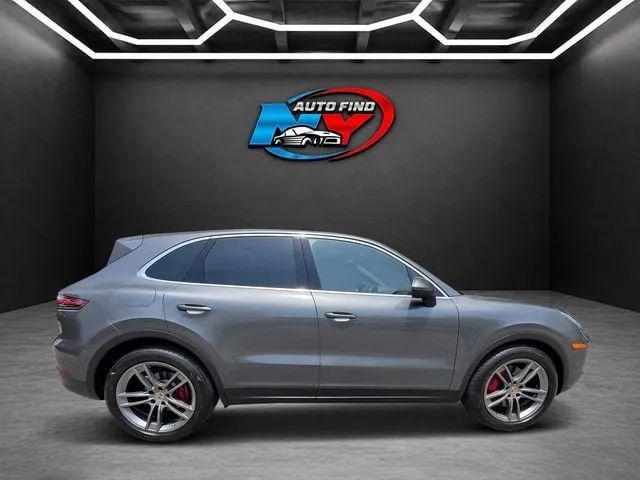 2021 Porsche Cayenne Base