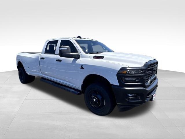 2026 Ram 3500 Tradesman Crew Cab 4x4 8 Box