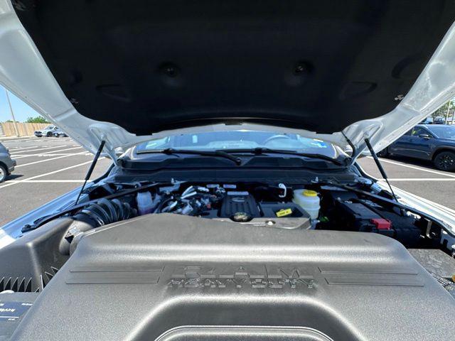 2026 Ram 3500 Tradesman Crew Cab 4x4 8 Box