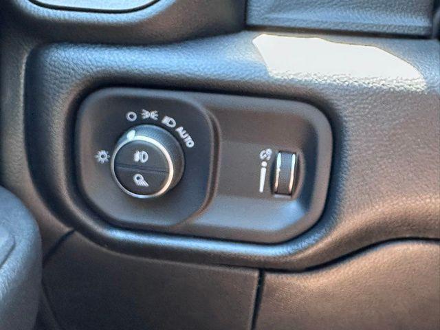 2026 Ram 3500 Tradesman Crew Cab 4x4 8 Box