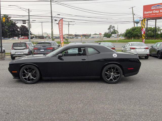 2017 Dodge Challenger SXT Plus