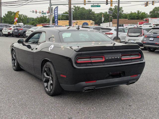 2017 Dodge Challenger SXT Plus