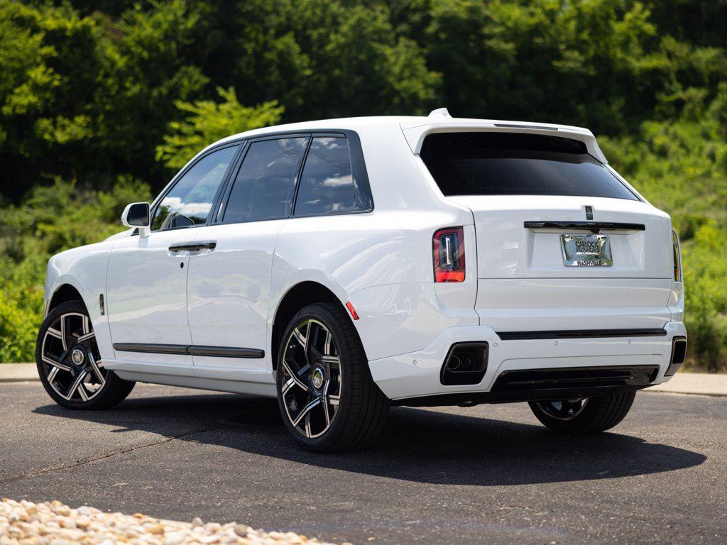 2027 Rolls-Royce Cullinan Black Badge - Photo 6