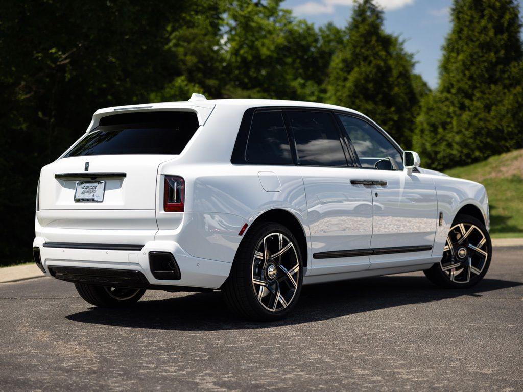 2027 Rolls-Royce Cullinan Black Badge - Photo 9