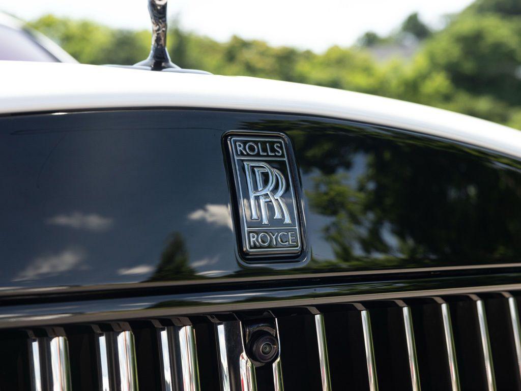 2027 Rolls-Royce Cullinan Black Badge - Photo 18