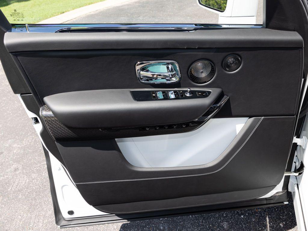 2027 Rolls-Royce Cullinan Black Badge - Photo 21