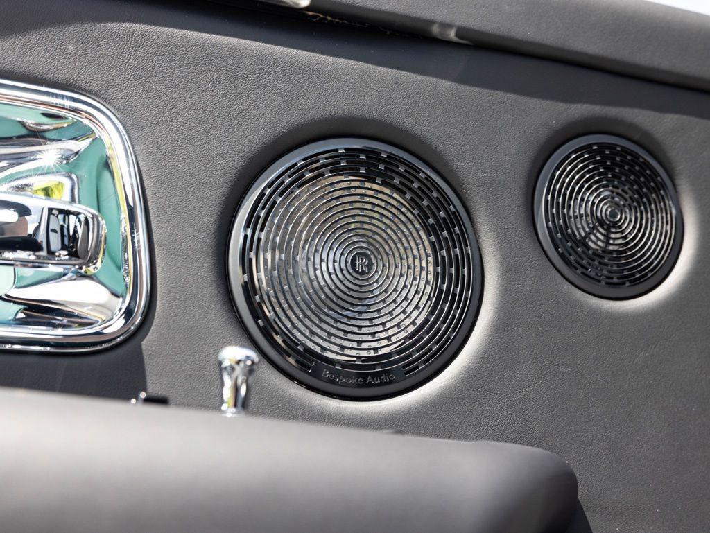2027 Rolls-Royce Cullinan Black Badge - Photo 23