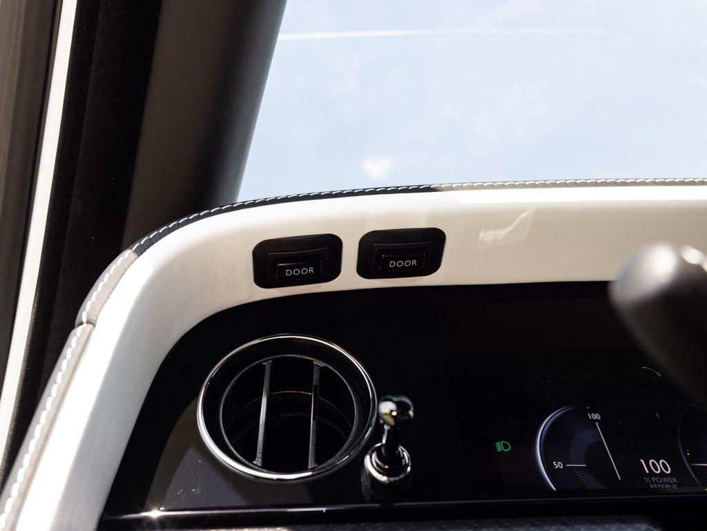 2027 Rolls-Royce Cullinan Black Badge - Photo 33