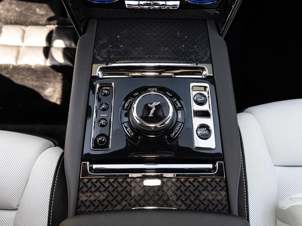 2027 Rolls-Royce Cullinan Black Badge - Photo 42