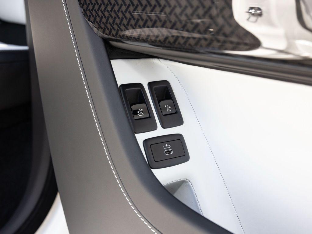 2027 Rolls-Royce Cullinan Black Badge - Photo 54