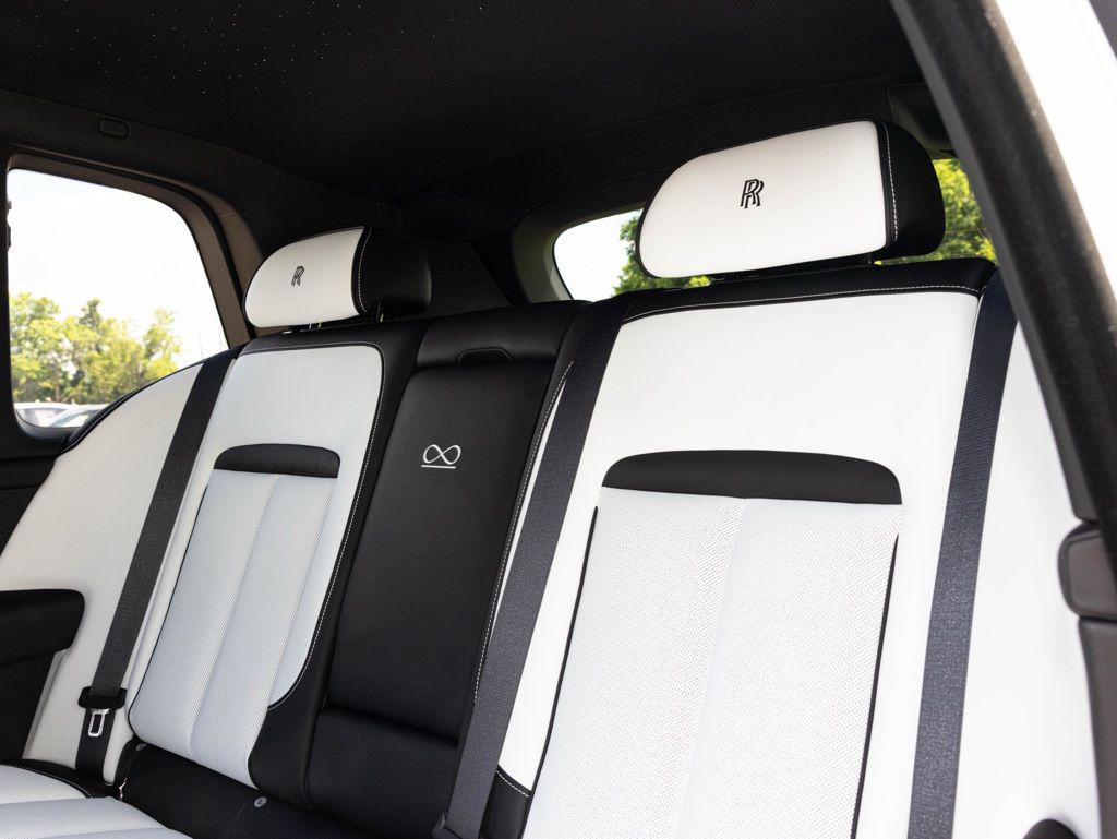 2027 Rolls-Royce Cullinan Black Badge - Photo 57