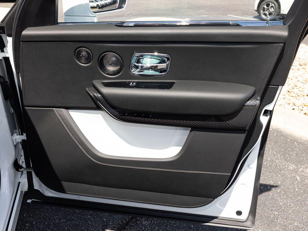 2027 Rolls-Royce Cullinan Black Badge - Photo 76
