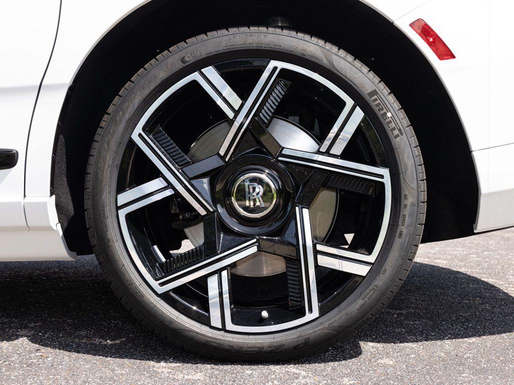 2027 Rolls-Royce Cullinan Black Badge - Photo 90