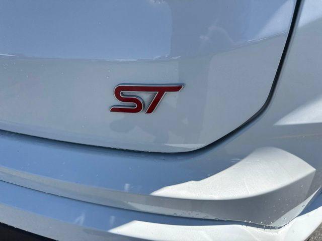2023 Ford Edge ST