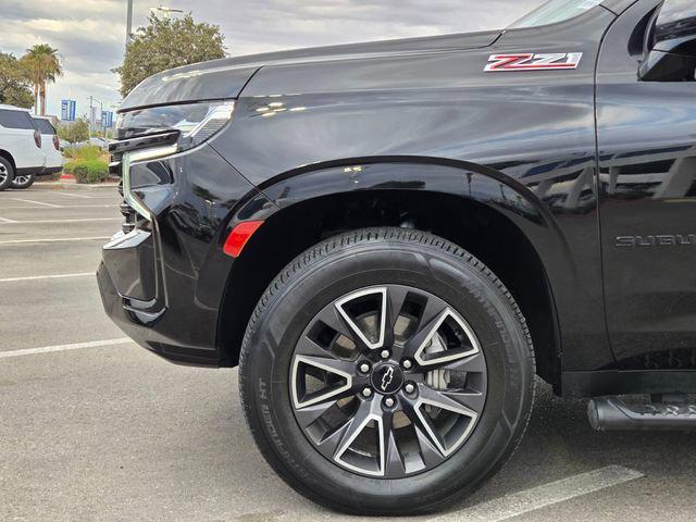 2023 Chevrolet Suburban Z71 - Photo 9