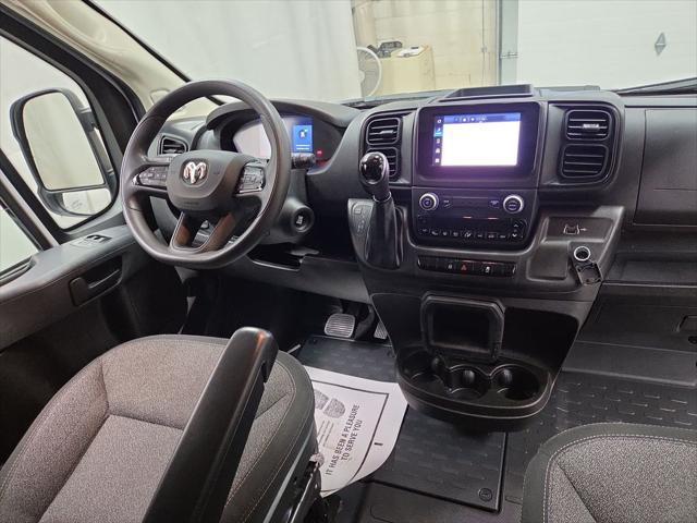 2025 Ram ProMaster 2500 Cargo Van Tradesman Low Roof 136" WB w/Pass Seat