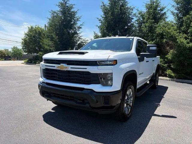 2025 Chevrolet Silverado 2500HD 4WD Crew Cab Standard Bed Custom for sale in North Olmsted, OH