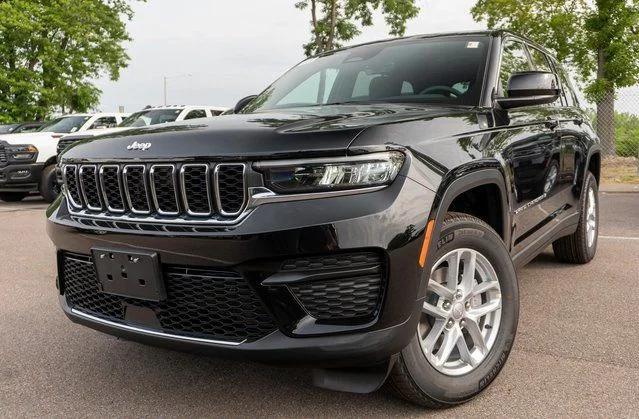 2026 Jeep Grand Cherokee GRAND CHEROKEE LAREDO X 4X4