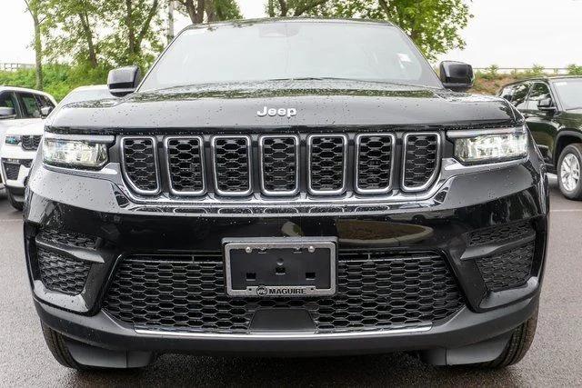 2026 Jeep Grand Cherokee GRAND CHEROKEE LAREDO X 4X4 2026 Jeep Grand Cherokee GRAND CHEROKEE LAREDO X 4X4