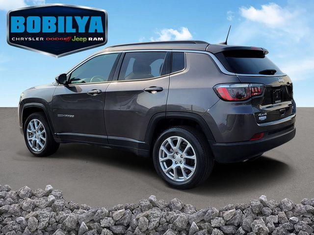 2023 Jeep Compass Latitude Lux FWD