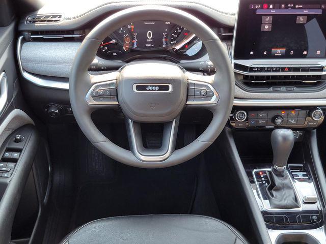 2023 Jeep Compass Latitude Lux FWD