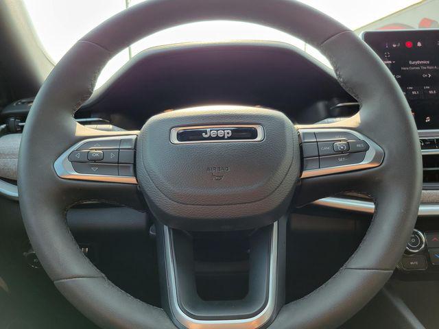 2023 Jeep Compass Latitude Lux FWD